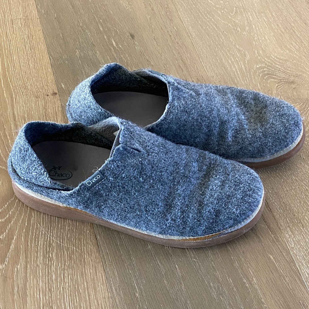 Chaco 9.5 felted mule clog slip-ons fold down heel Revel slippers